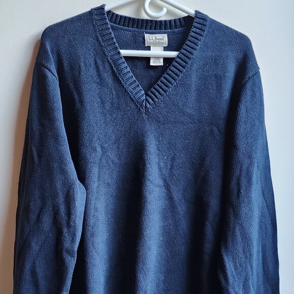 L.L. Bean Navy V-Neck Sweater Size XL - Picture 5 of 13